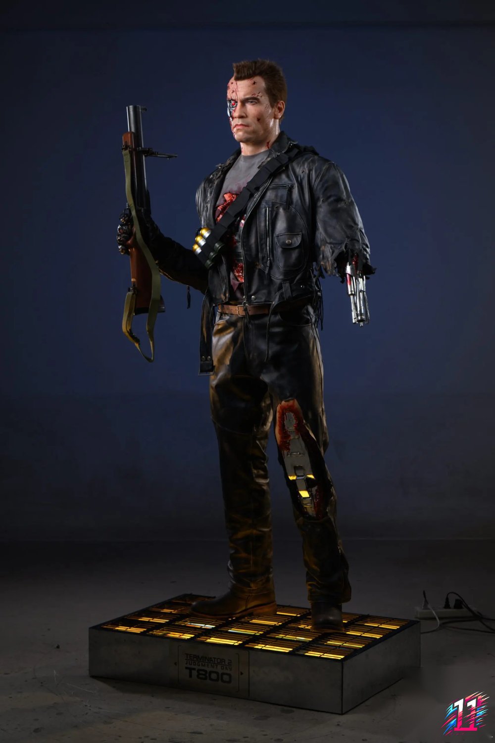 Inner Studio - Terminator T800 battle damage 1/1 life size statue The Terminator