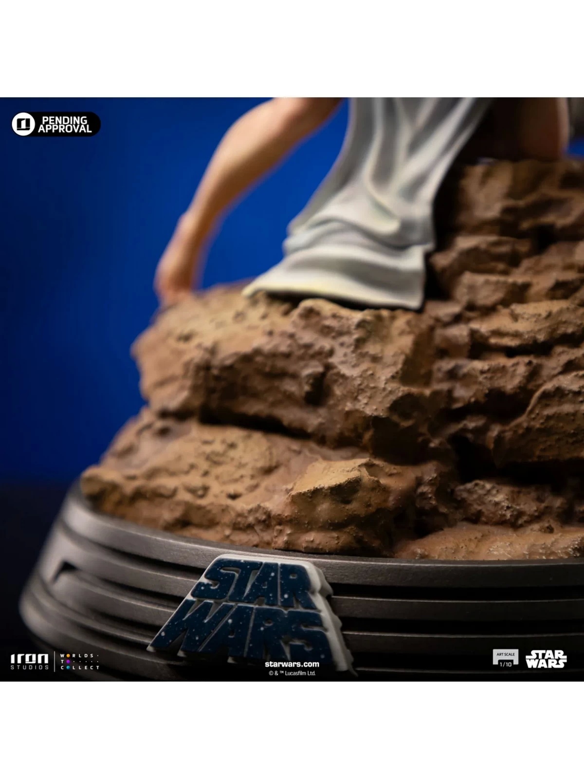 Iron Studio - Star Wars 1/10 Luke and Leia Statue LUCSWR115624-10 (Licensed)