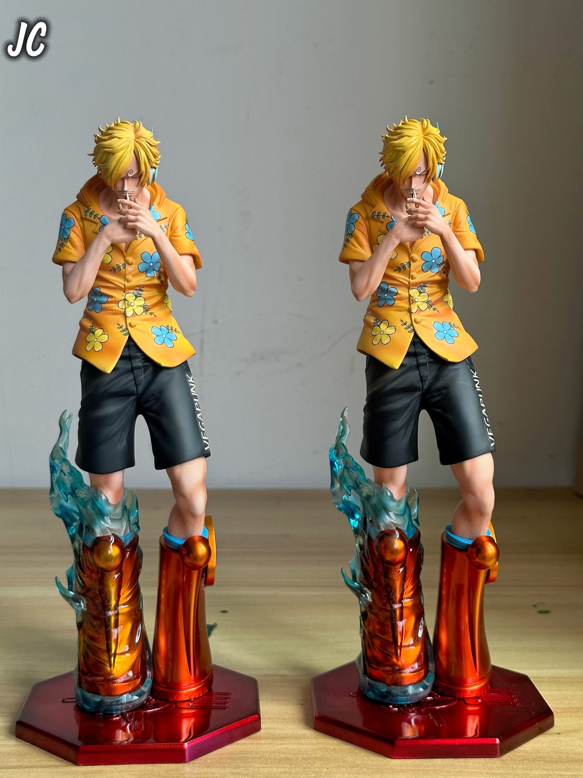 ワンピース　ONE PIECE フィギュア Amazon.co.jp: ジャンプ50周年 究極レア ONE PIECE ギア4