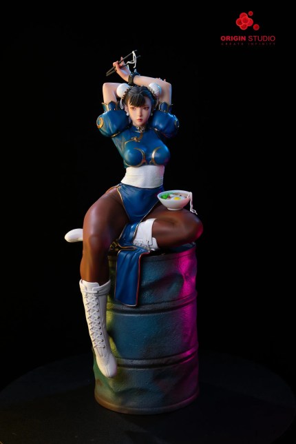 ORIGIN Studio - King of Fighters Light Statue of a Female Fighter Chun ORIGIN Studio - King of Fighters Light Statue of a Female Fighter Chun