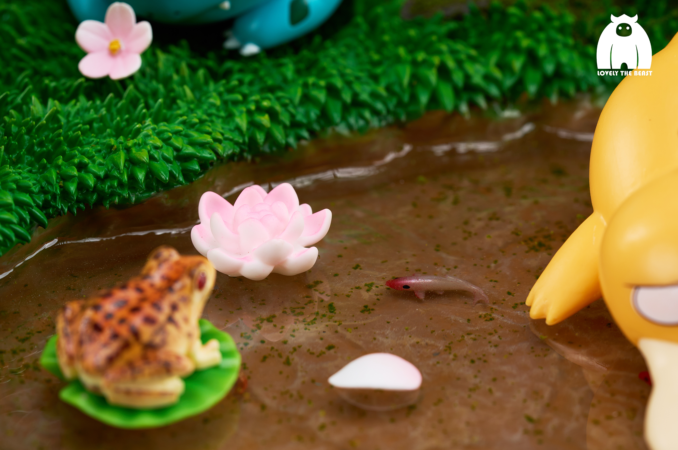 LOVELY THE BEAST Studio - Pokémon Ecological Series Charmander