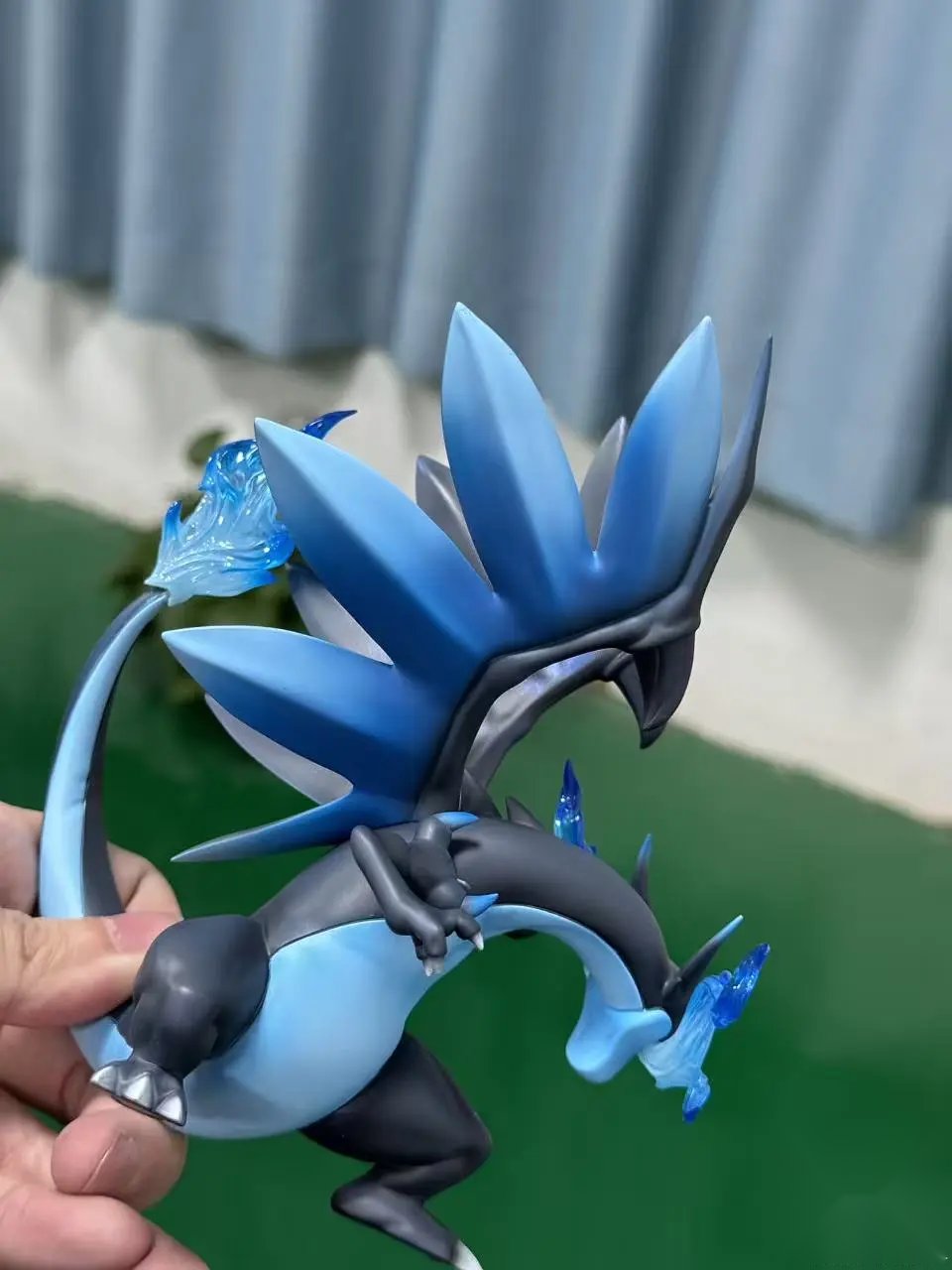 LIMOUSINE Studio - Mega Charizard X/Y Pokémon