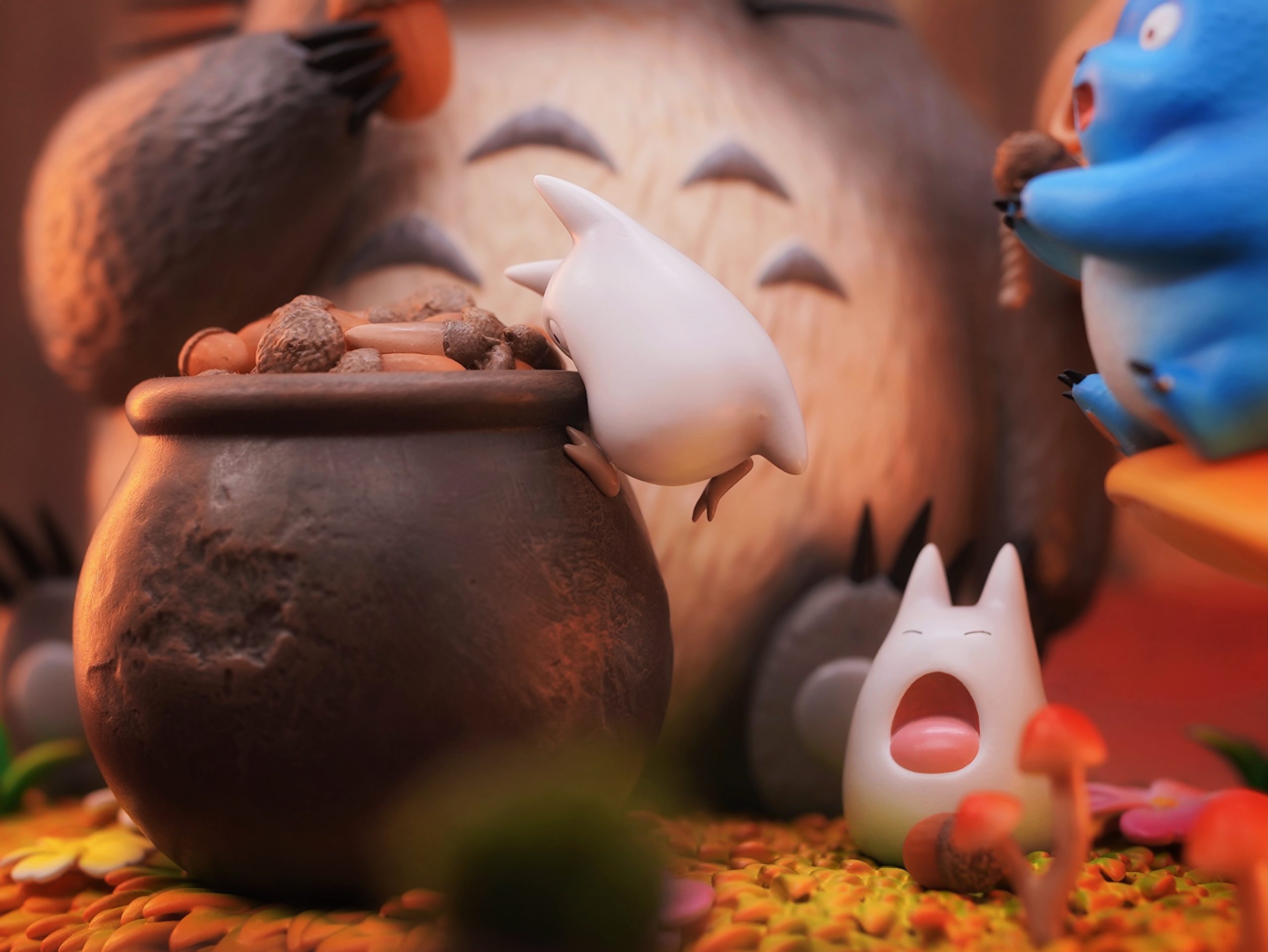 Long Miao Studio - My Neighbor Totoro Totoro Eating Acorn