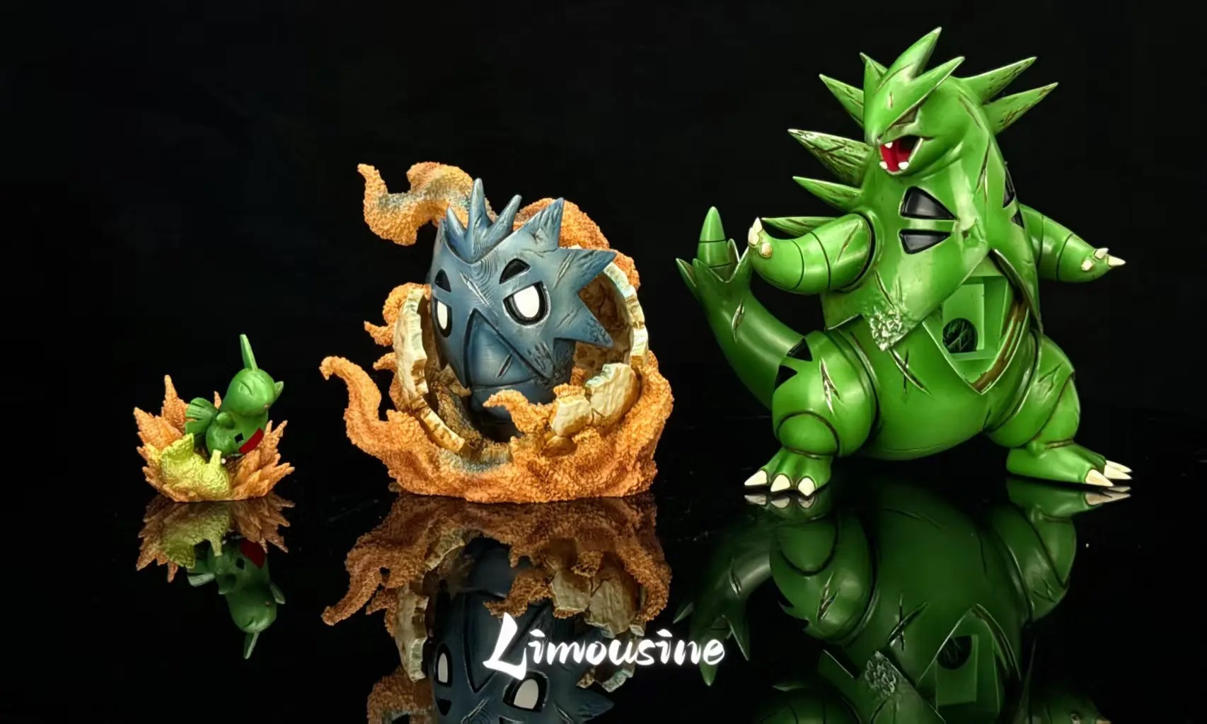 Limousine Studio - Tyranitar Evolution Set Pokémon