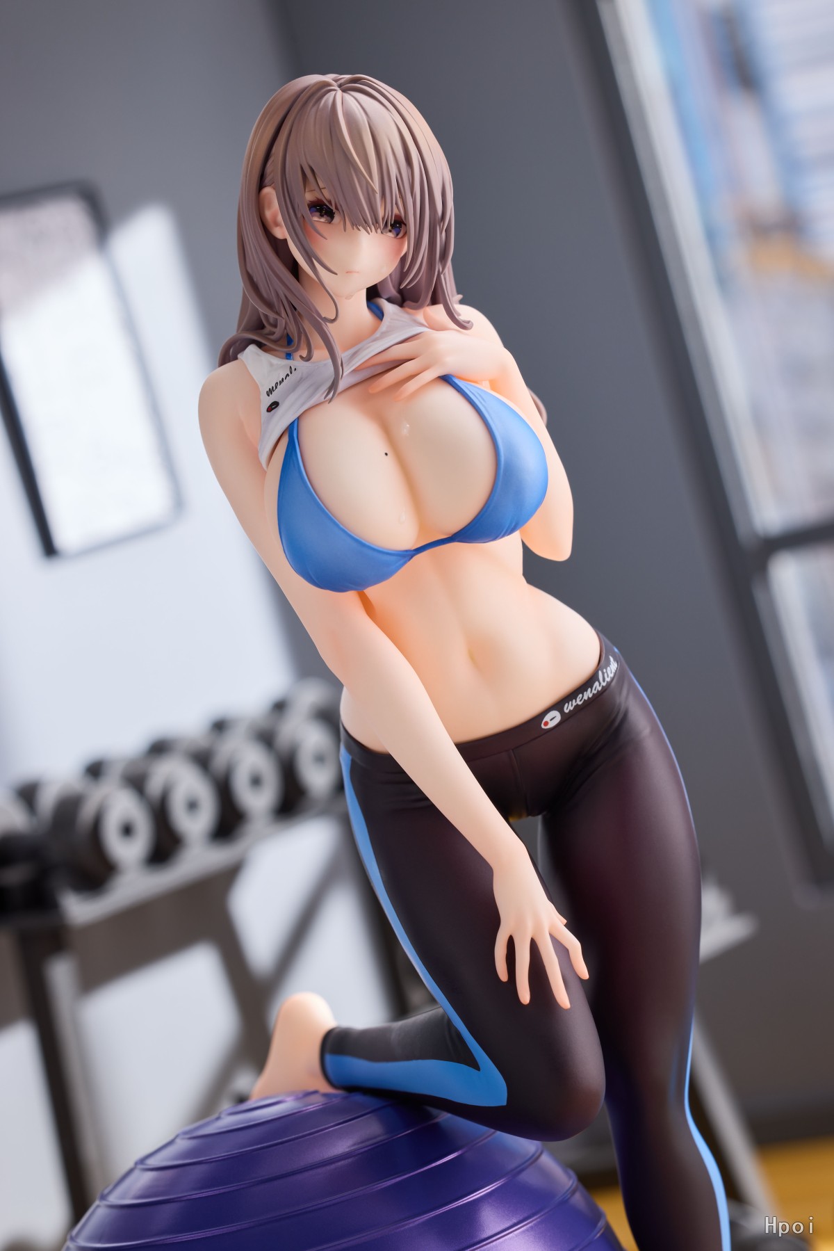 MOMOROSER Studio - Yoga Girl Aoi