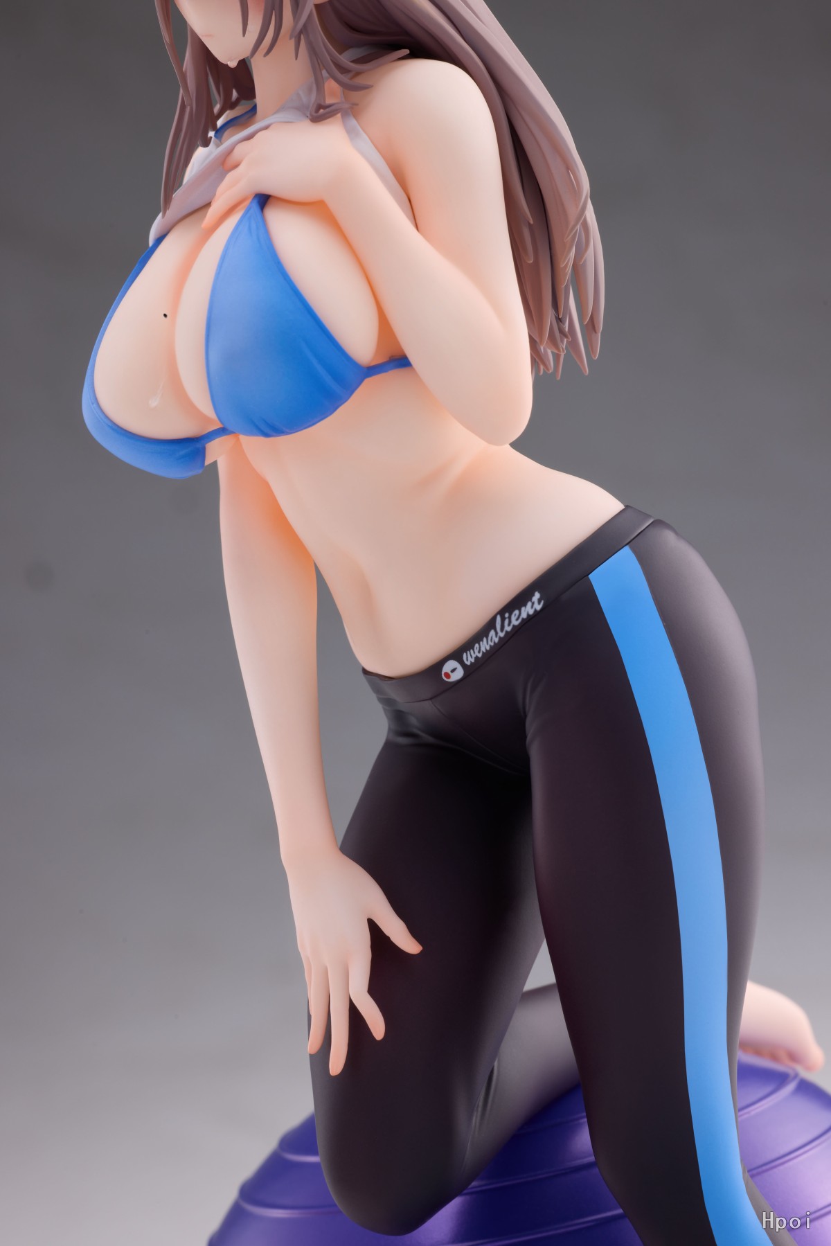 MOMOROSER Studio - Yoga Girl Aoi