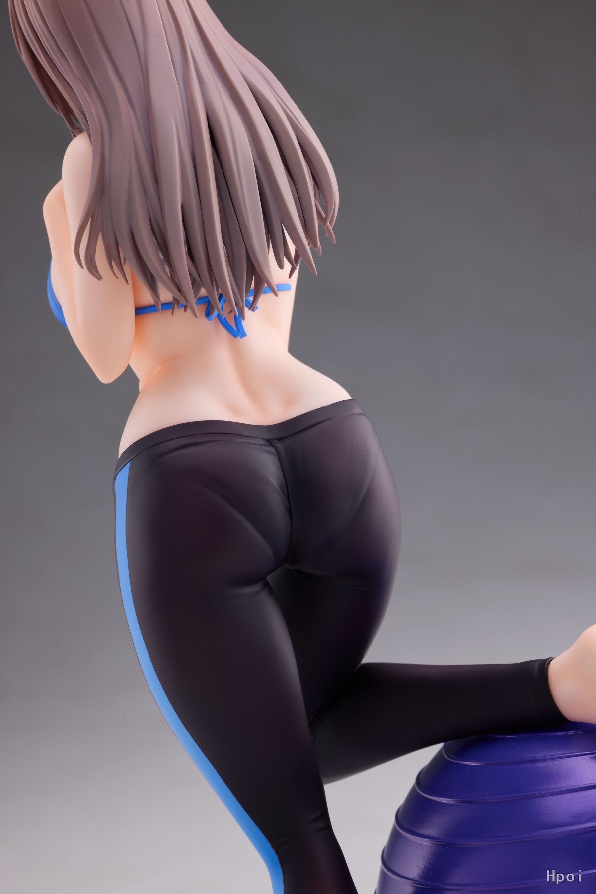 MOMOROSER Studio - Yoga Girl Aoi