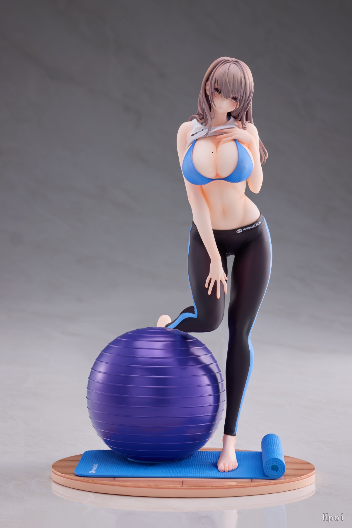MOMOROSER Studio - Yoga Girl Aoi