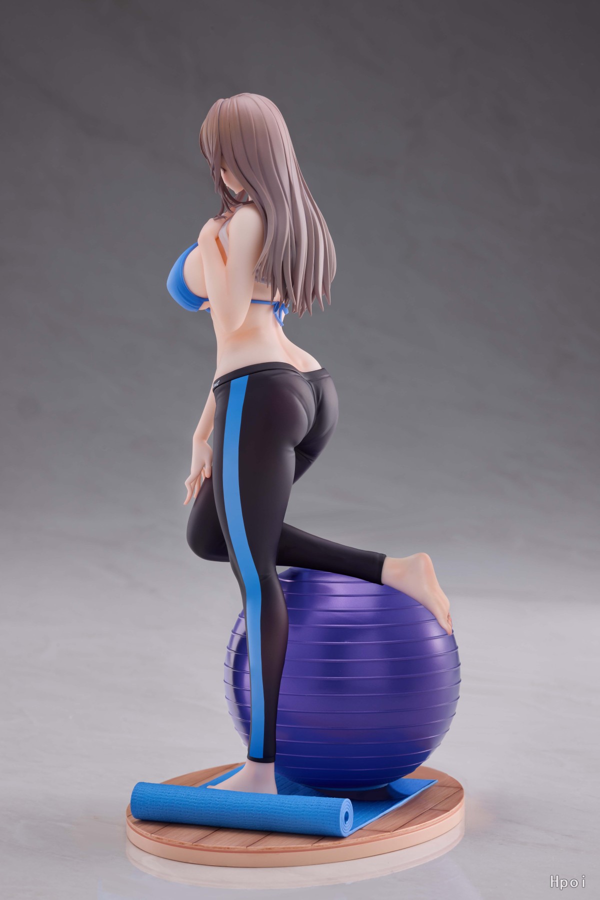 MOMOROSER Studio - Yoga Girl Aoi
