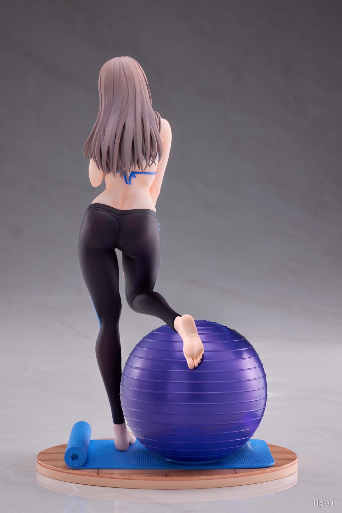 MOMOROSER Studio - Yoga Girl Aoi