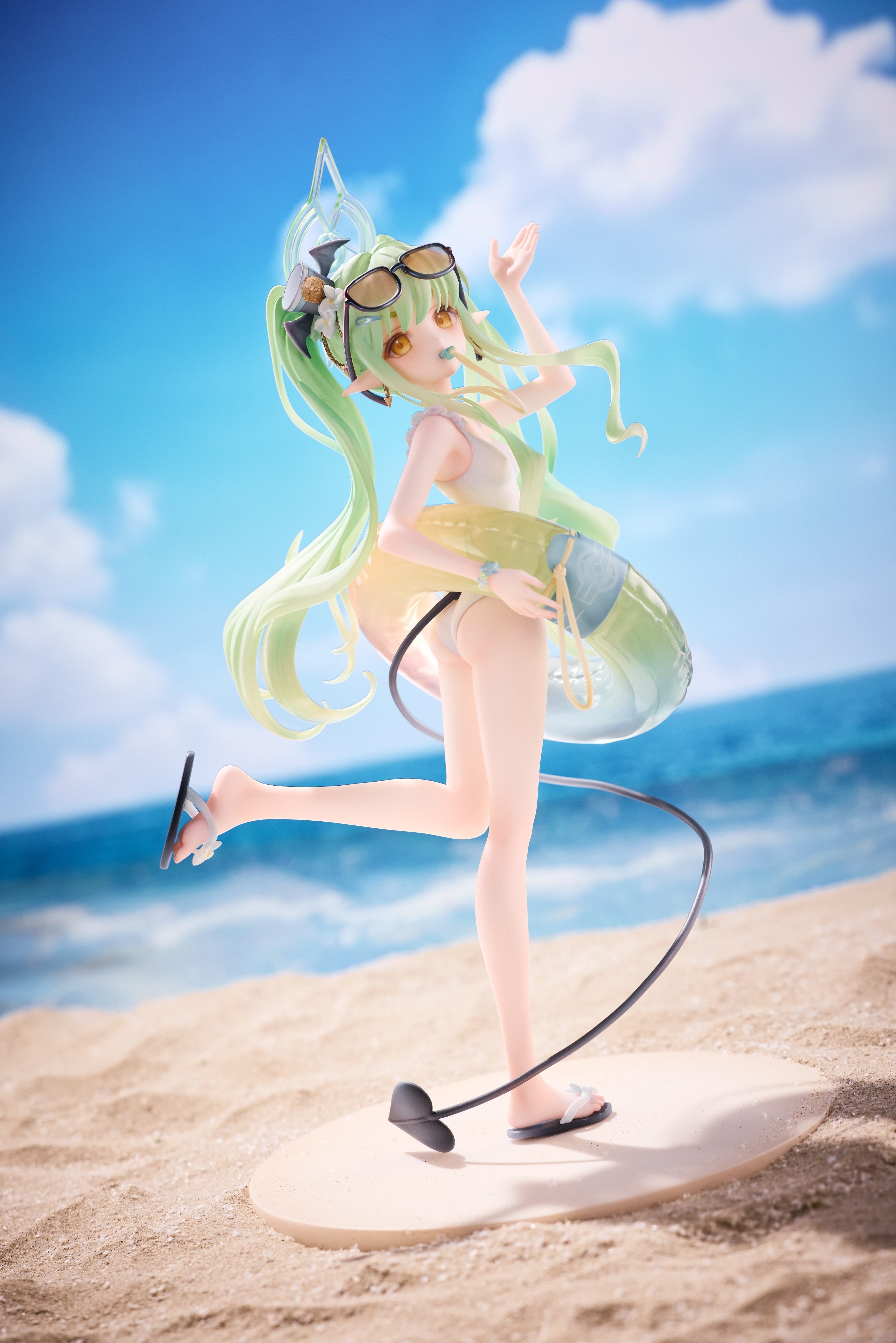 MKO Studio - Tachibana Hikari X Tachibana Nozomi Blue Archive