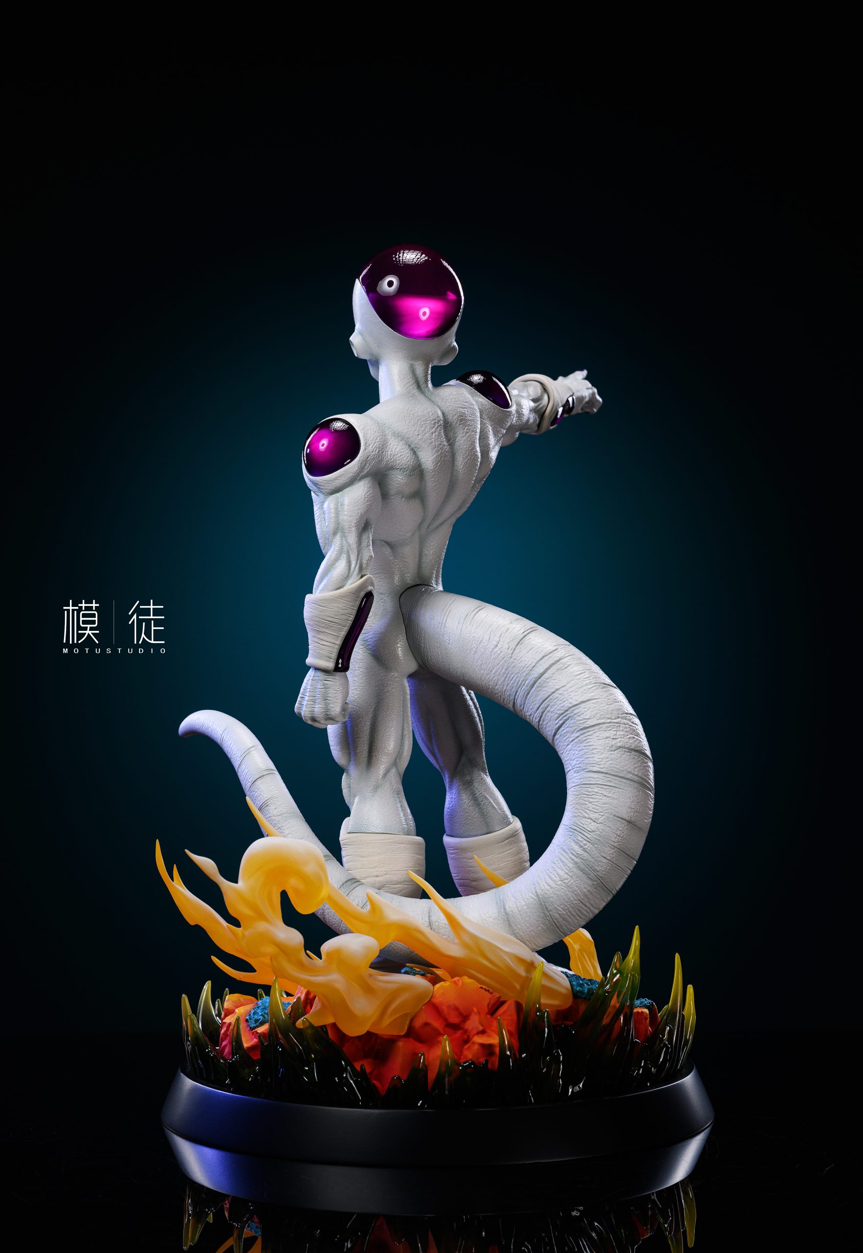 MT Studio - Dragon Ball Series Universe Emperor Frieza
