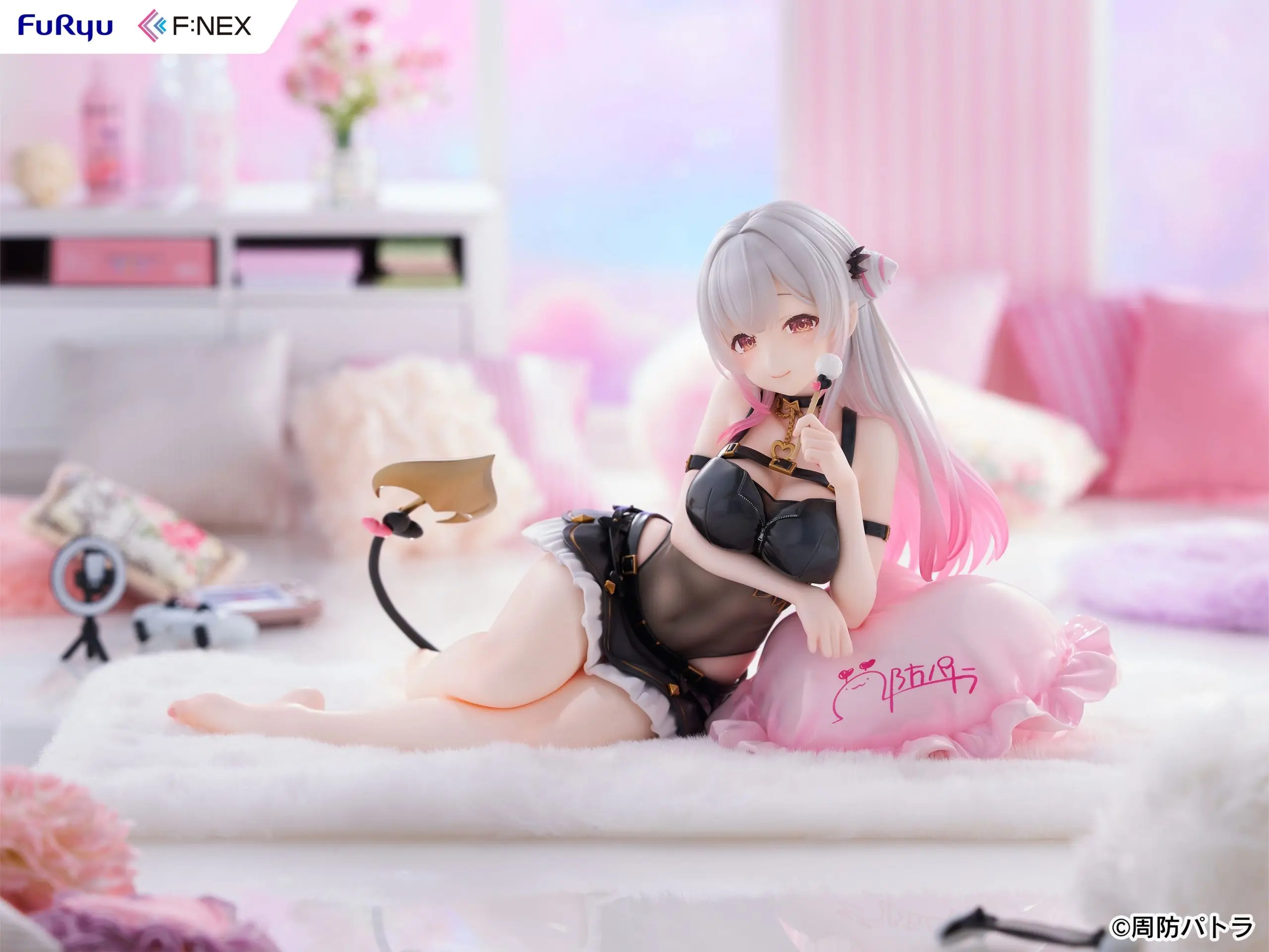 FURYU & F:NEX - Patra Suou Gaming Outfit VER 1/6 Scale Figure (Licensed)
