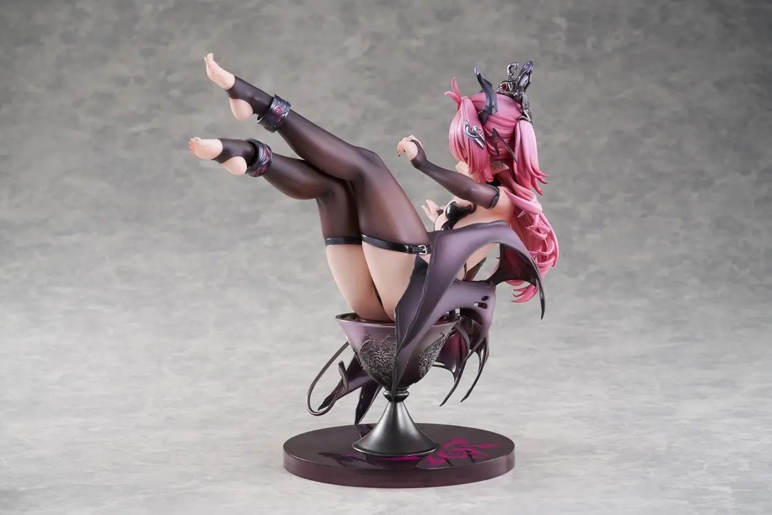 Novel Star - Wineglass Succubus Pinkie 1/7 Figure (Licensed)