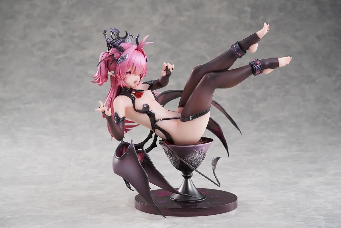 Novel Star - Wineglass Succubus Pinkie 1/7 Figure (Licensed)