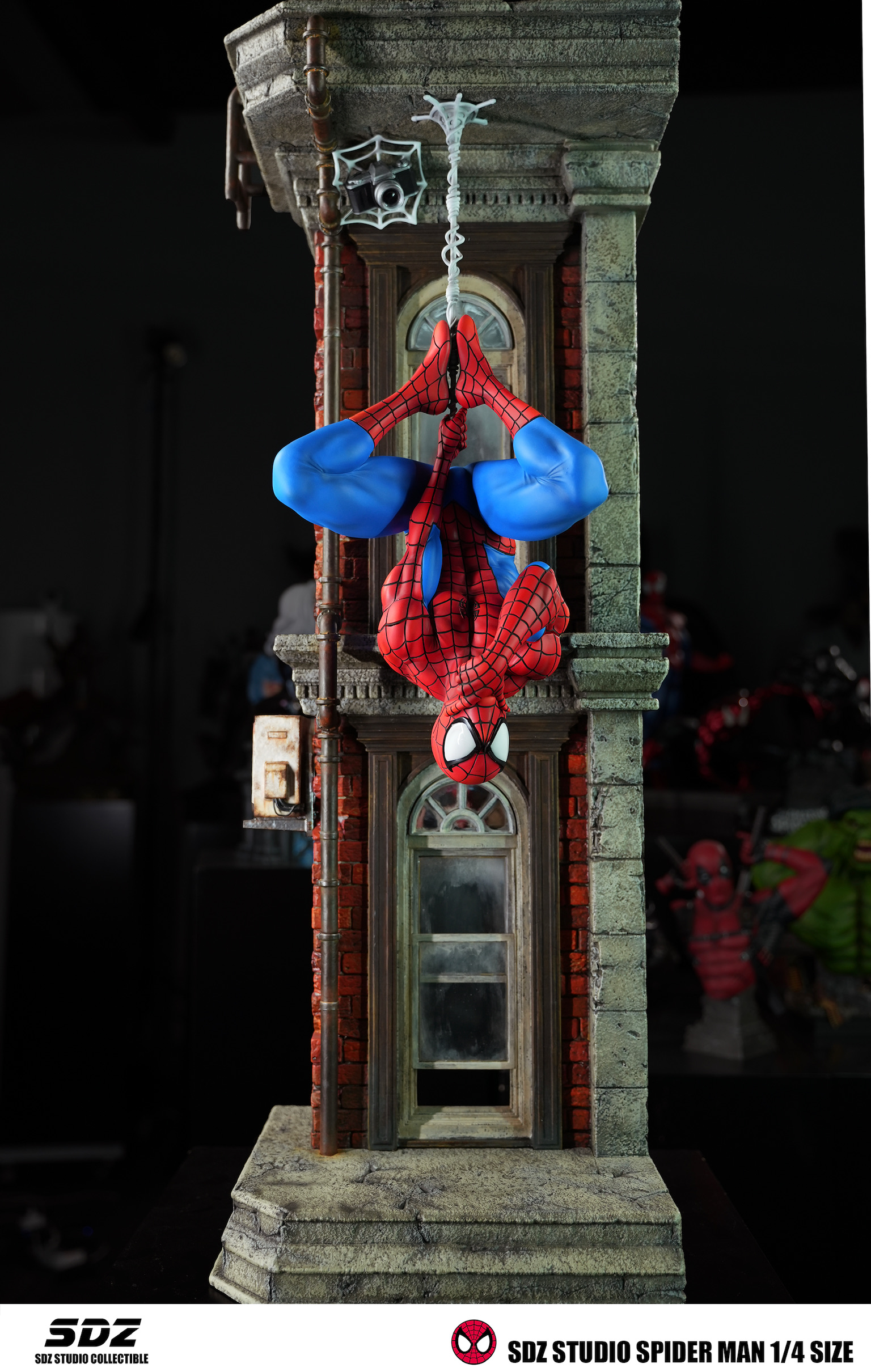SDZ Studio - Marvel Upside down Spider Man