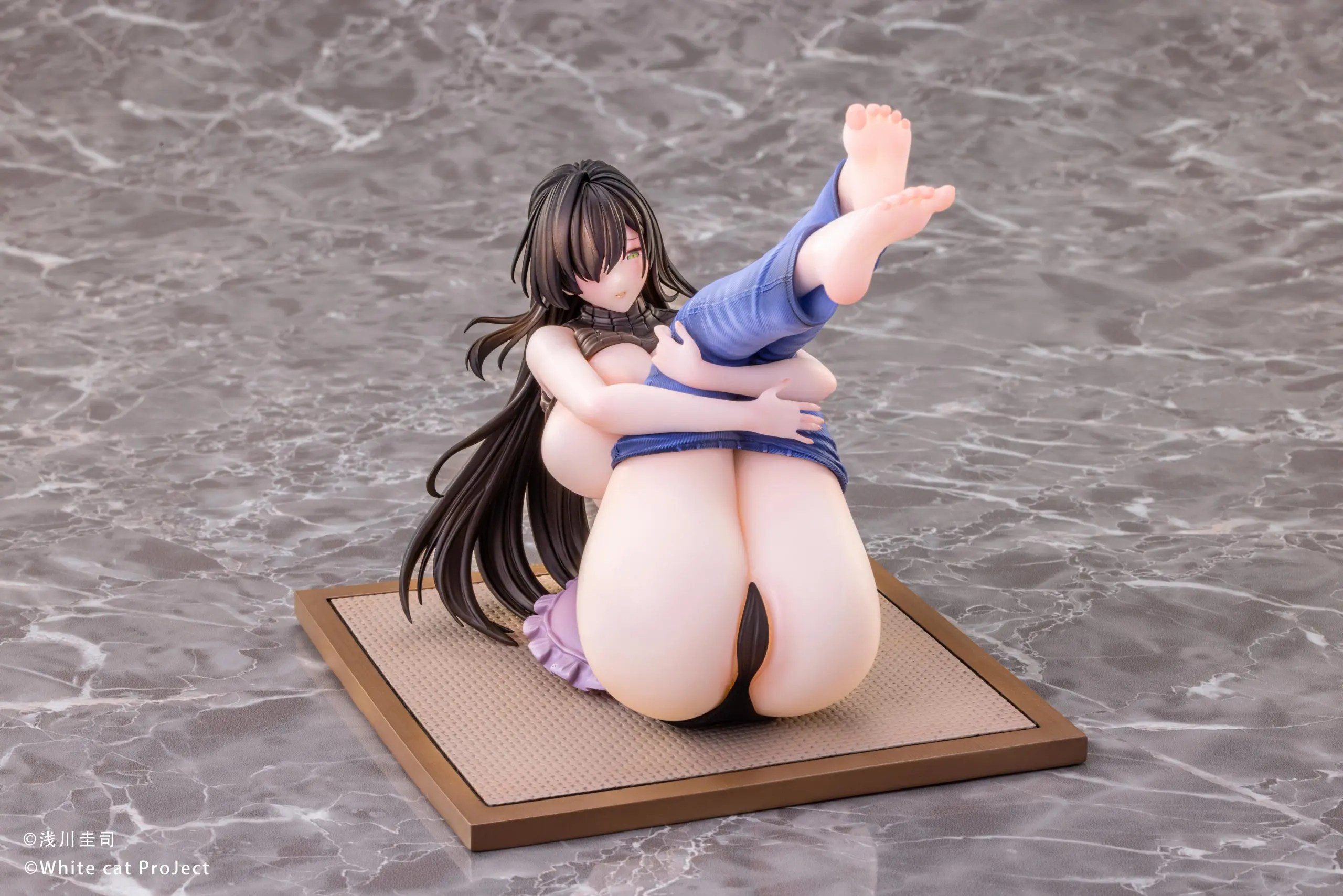 SnowBall - Restarting Summer: Touka A Midsummer Day of Indulgence with a Mature Beauty and Mother Scale Figure (Licensed)