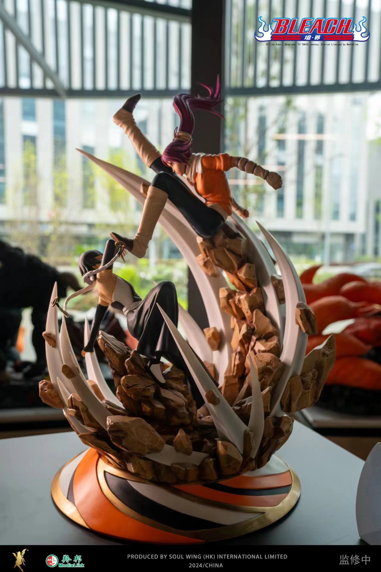 Soul Wing Studio - BLEACH series of statues Shyaorin Fon VS Yoruichi Shihouin (Licensed)