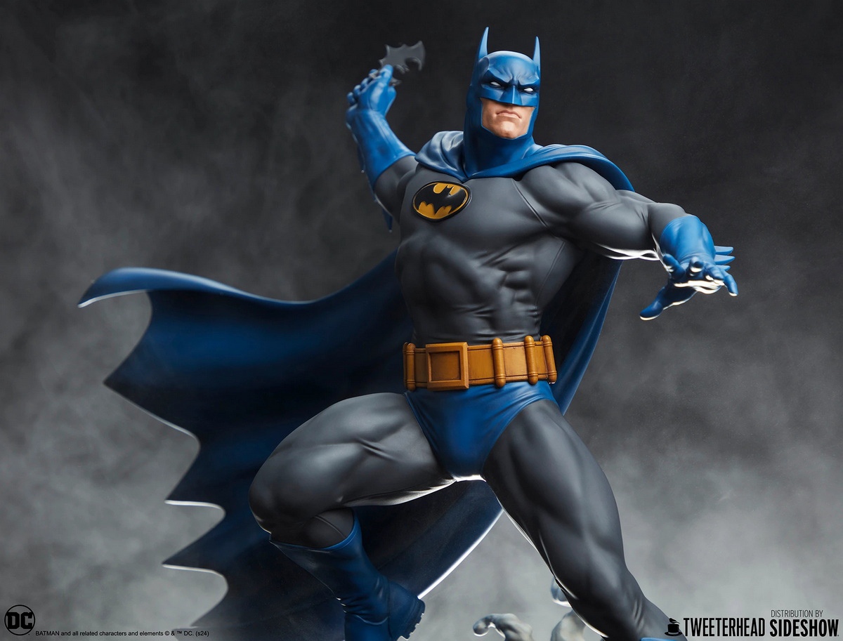 Sideshow Collectibles & Tweeterhead - DC Batman (Licensed)