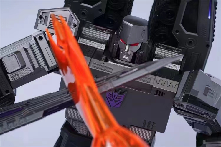 Robosen Studio - Transformers WZTG1 BC Megatron