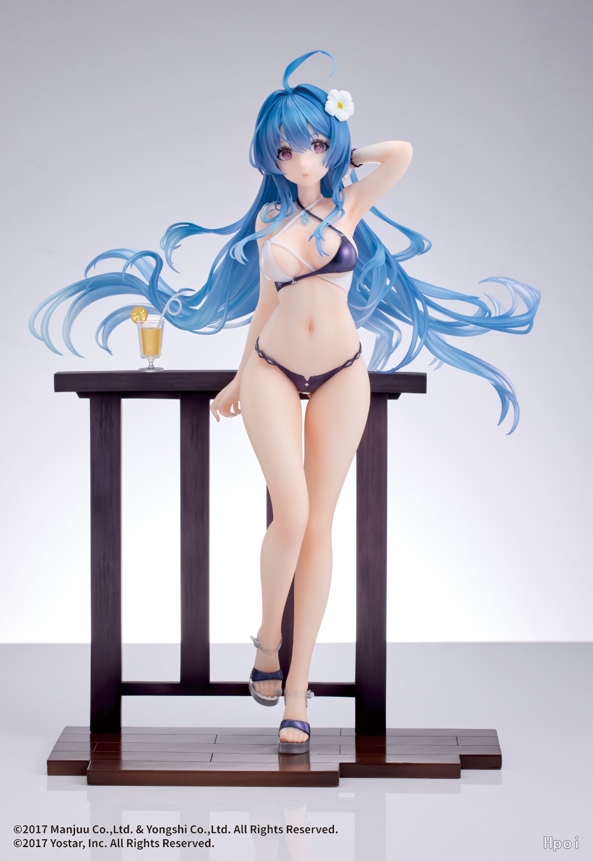 WINGS INC - Azur Lane Helena Shimmering Triangle Wave ver (Licensed)