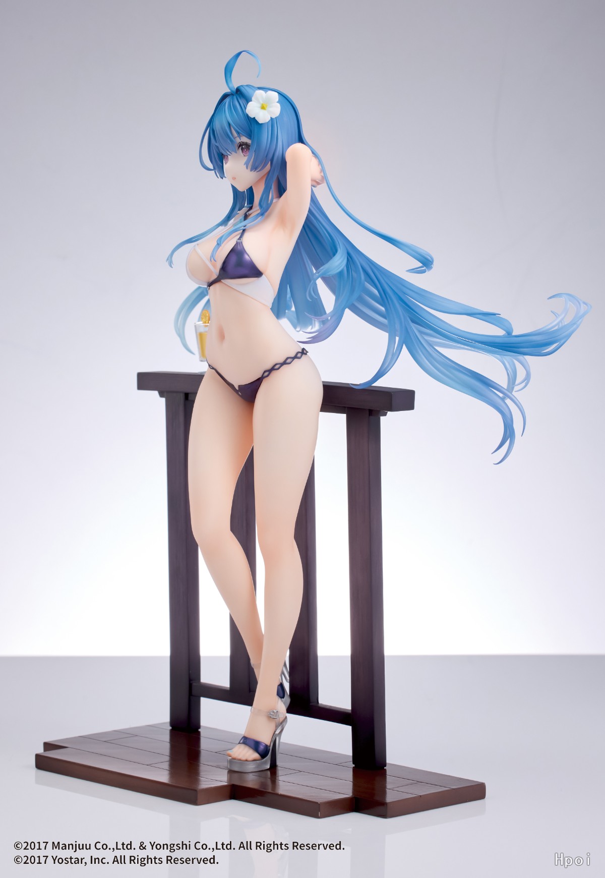 WINGS INC - Azur Lane Helena Shimmering Triangle Wave ver (Licensed)
