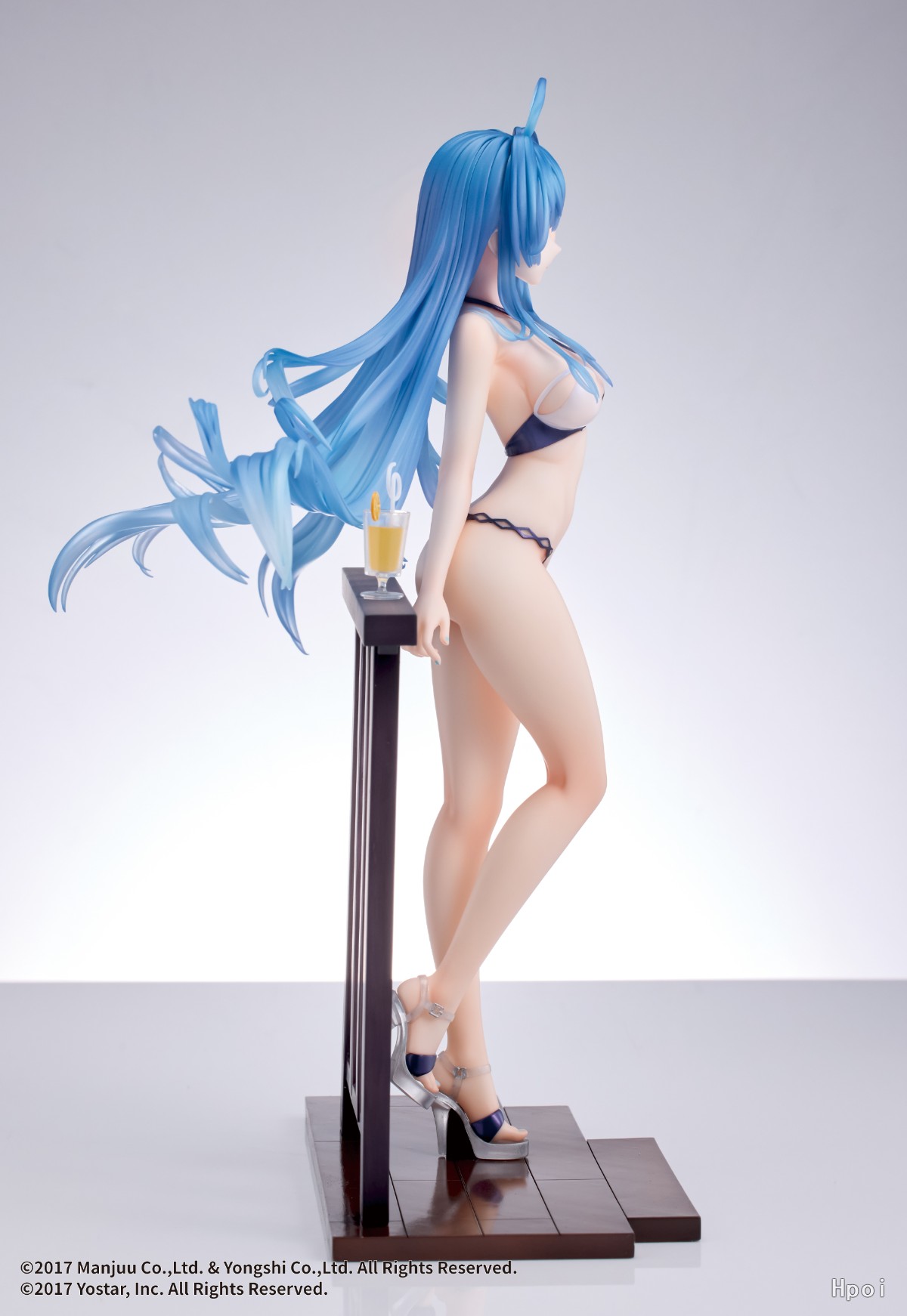 WINGS INC - Azur Lane Helena Shimmering Triangle Wave ver (Licensed)