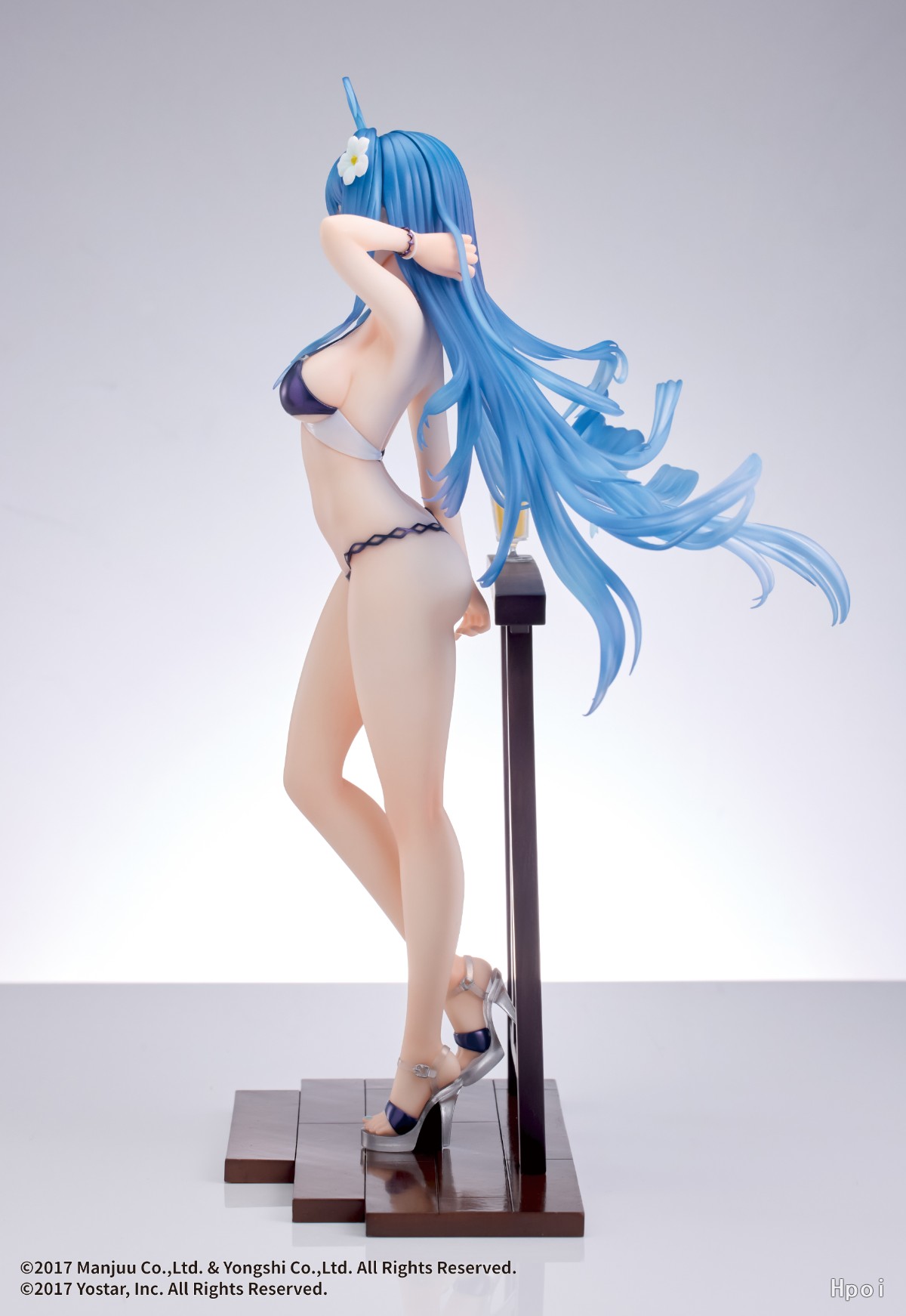WINGS INC - Azur Lane Helena Shimmering Triangle Wave ver (Licensed)