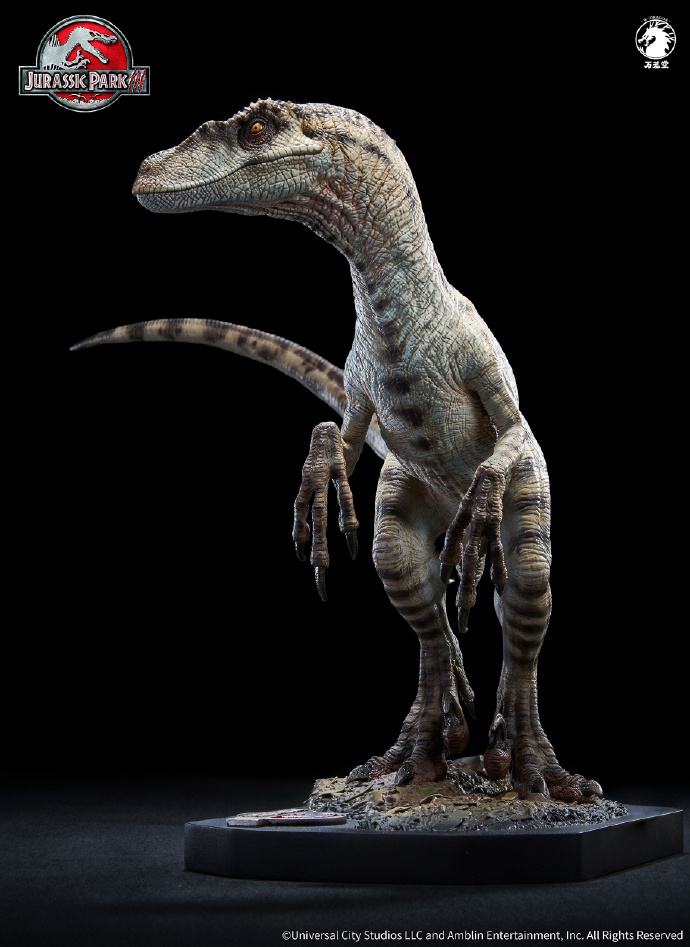 Wan Long Tang Studio - 1/10 Statue Jurassic Park III Female Velociraptor Licensed by Universal Pictures