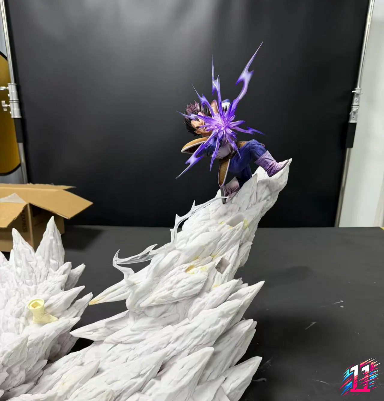 Xia Fan Shang Studio - Goku vs Vegeta Dragon Ball