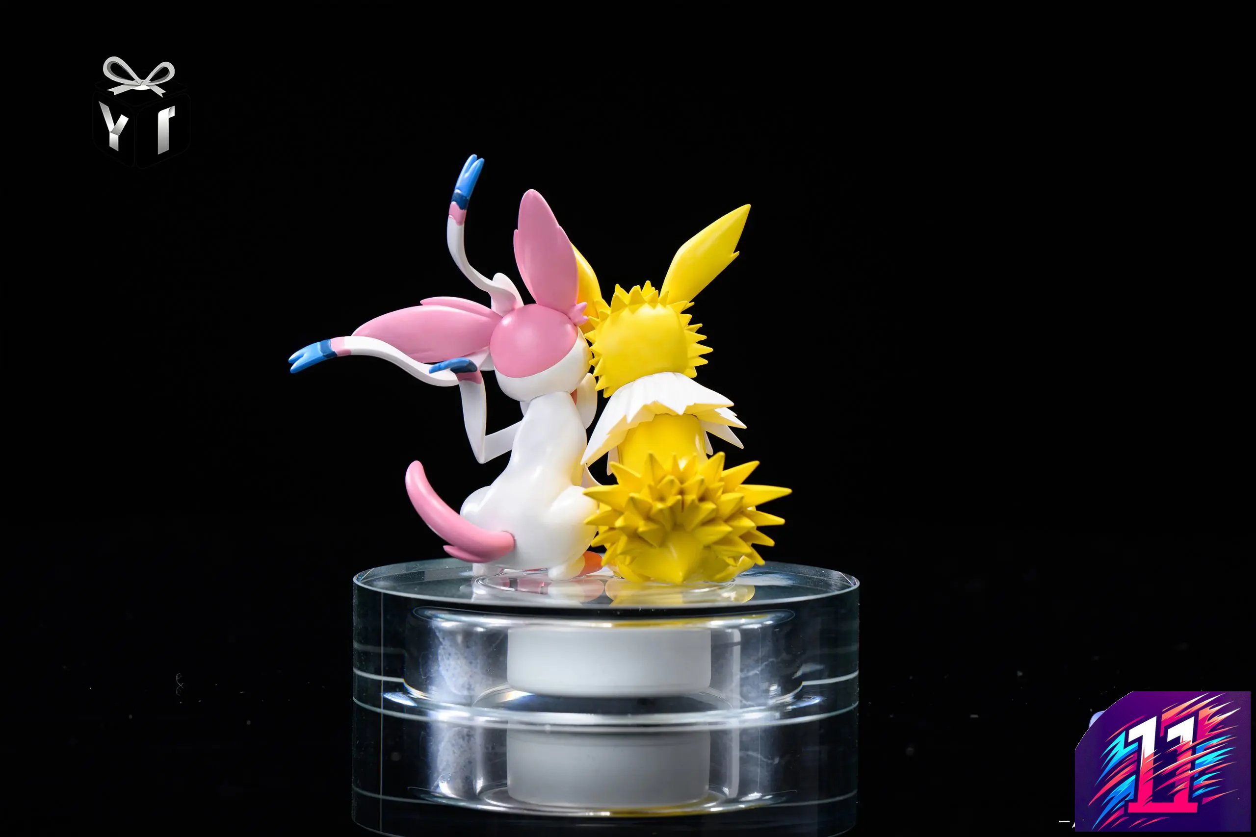 YI Studio - Sylveon and Jolteon Couple Pokémon
