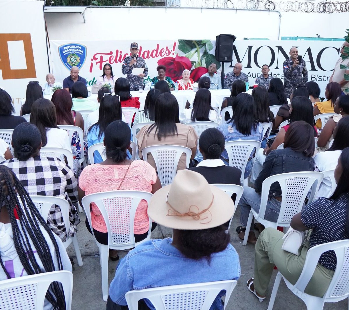 Celebran el Día de las Madres a mujeres policías en Monte Plata – El Nuevo Diario (República Dominicana) Celebran el Día de las Madres a mujeres policías en Monte Plata – El Nuevo Diario (República Dominicana)