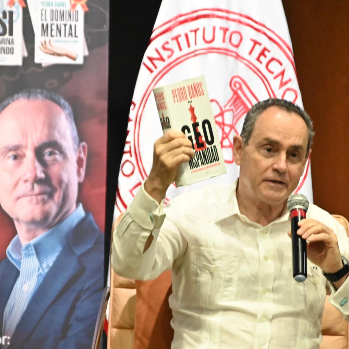 Geopolítico y escritor Pedro Baños presenta su libro Geohispanidad – El Nuevo Diario (República Dominicana) Geopolítico y escritor Pedro Baños presenta su libro Geohispanidad – El Nuevo Diario (República Dominicana)