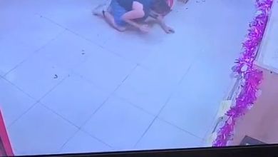 Robo y tiros en un supermercado chino Robo y tiros en un supermercado chino