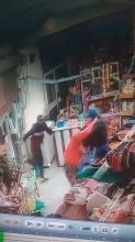 Violento robo en un kiosko: golpean salvajemente a la empleada Violento robo en un kiosko: golpean salvajemente a la empleada