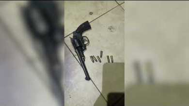 Tres detenidos armados y un auto robado recuperado tras un operativo policial Tres detenidos armados y un auto robado recuperado tras un operativo policial