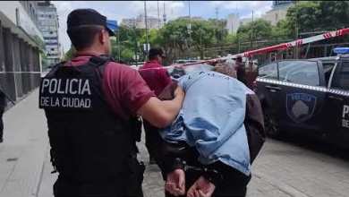 Iban en un auto robado y con drogas Iban en un auto robado y con drogas