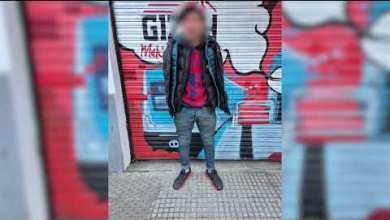 Un hombre prendió fuego un auto en caballito Un hombre prendió fuego un auto en caballito