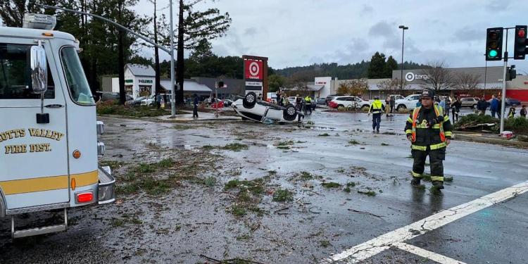 Tornado in California causes car flips and multiple hospitalizations Tornado in California causes car flips and multiple hospitalizations