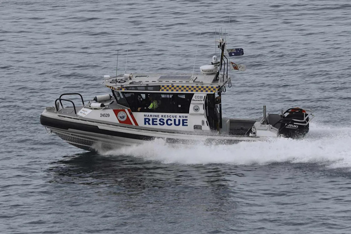 Missing Surfer, 19, Found Alive on Remote Island After He’s Swept 8 Miles into the Ocean: ‘1 in a Million’ Missing Surfer, 19, Found Alive on Remote Island After He’s Swept 8 Miles into the Ocean: ‘1 in a Million’