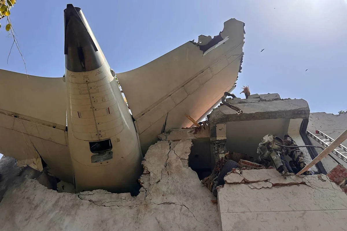 Cause Revealed of Air India Plane Crash: Fuel Was Turned Off and 1 Pilot Blamed the Other, Preliminary Report Shows Cause Revealed of Air India Plane Crash: Fuel Was Turned Off and 1 Pilot Blamed the Other, Preliminary Report Shows