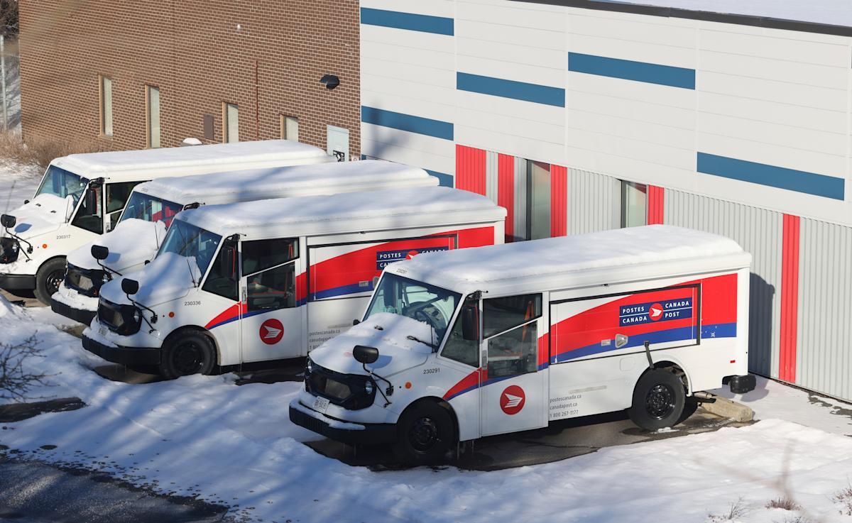 Canada Post says operations to resume after nearly a monthlong strike Canada Post says operations to resume after nearly a monthlong strike