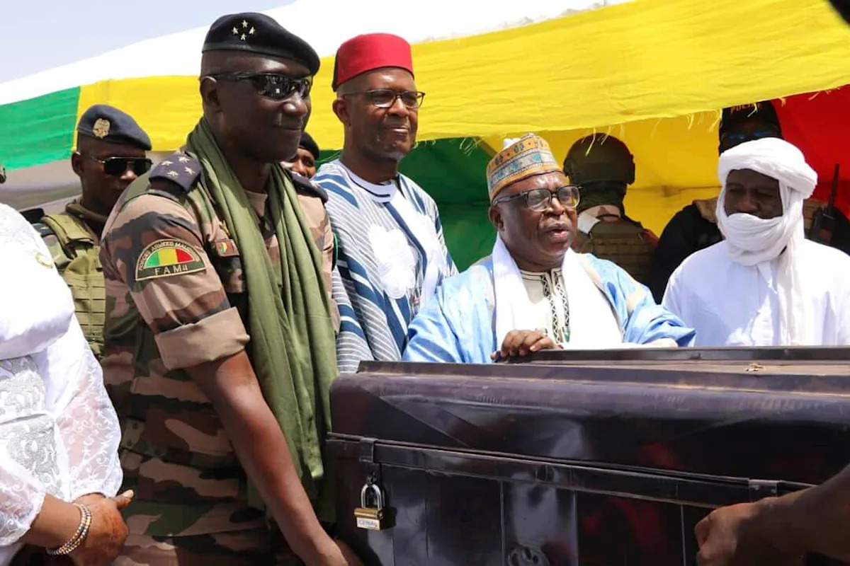 Saved from militants, Timbuktu’s famed manuscripts return home after 13 years in Mali’s capital Saved from militants, Timbuktu’s famed manuscripts return home after 13 years in Mali’s capital