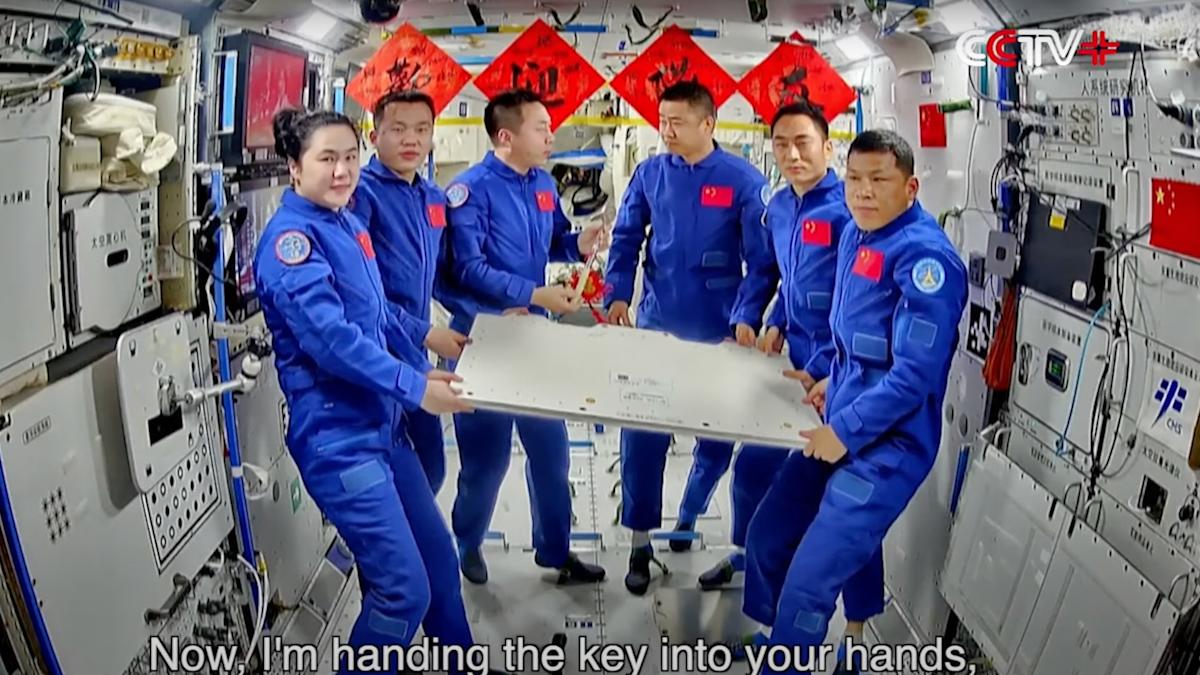China’s Shenzhou 20 astronauts take control of Tiangong space station (video) China’s Shenzhou 20 astronauts take control of Tiangong space station (video)