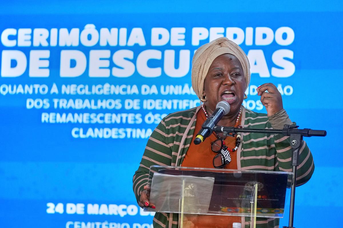 Brazil apologizes to families of victims of military dictatorship’s mass grave Brazil apologizes to families of victims of military dictatorship’s mass grave