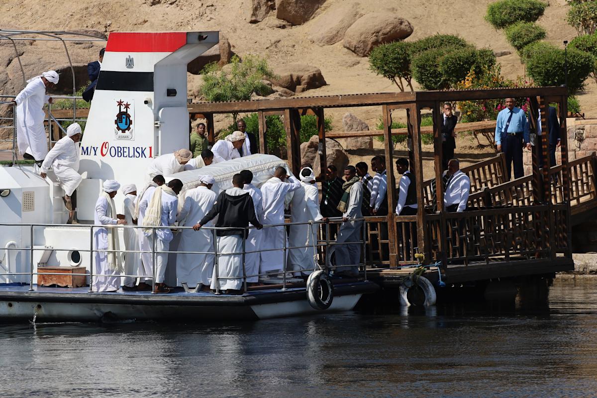 Aga Khan, the leader of Ismaili Muslims, laid to rest in Egypt during private burial ceremony Aga Khan, the leader of Ismaili Muslims, laid to rest in Egypt during private burial ceremony