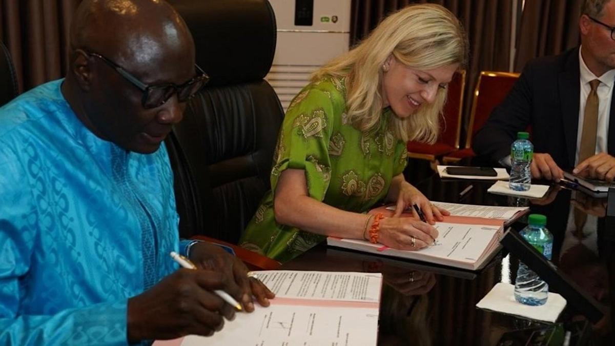 Daimler, partners with Senegal and GTS to establish local truck assembly plant Daimler, partners with Senegal and GTS to establish local truck assembly plant
