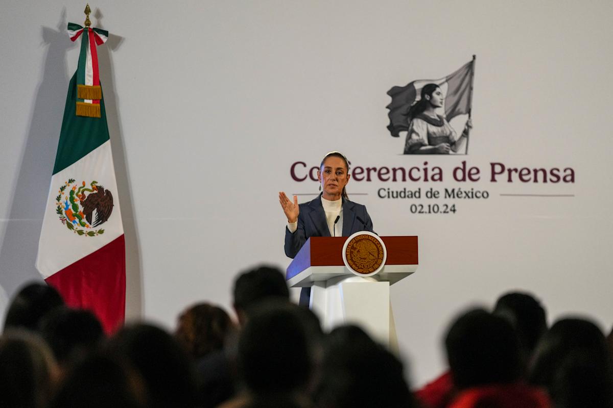 Mexico to investigate a town that thanked a drug lord for holiday season gifts for children Mexico to investigate a town that thanked a drug lord for holiday season gifts for children