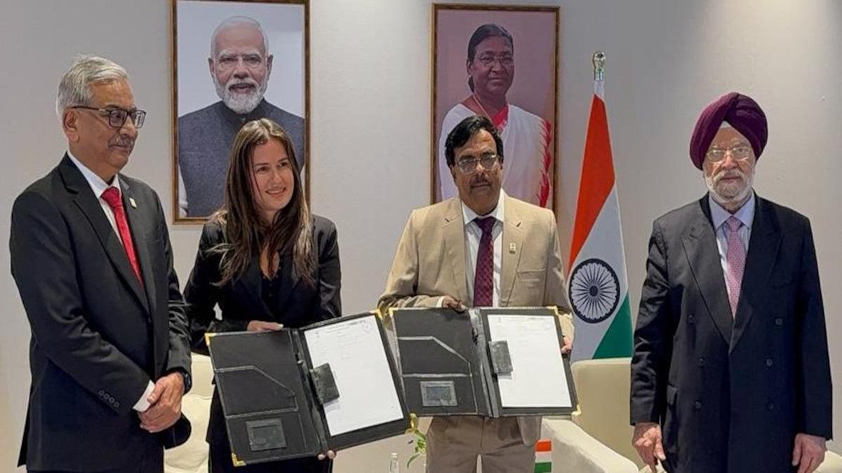 Eco Wave Power and BPCL sign MoU to develop wave energy in India Eco Wave Power and BPCL sign MoU to develop wave energy in India