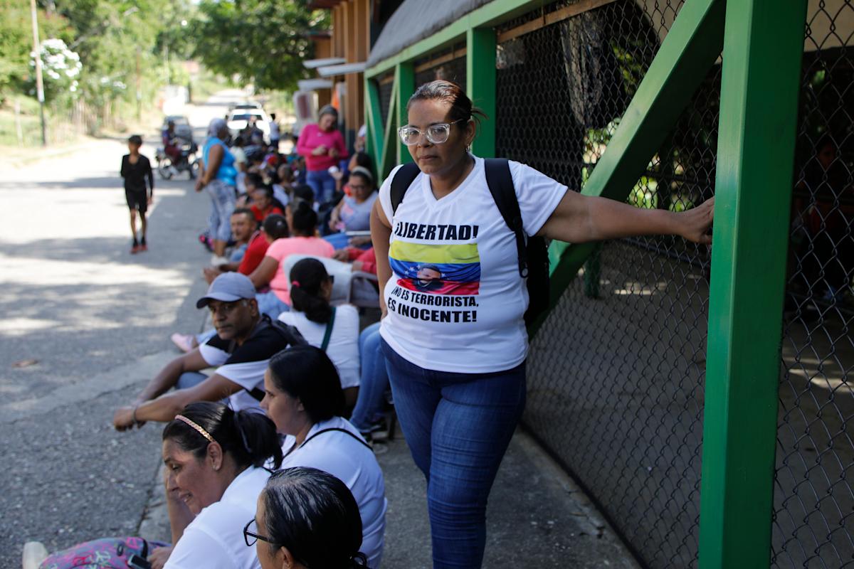 Venezuela releases from prison some of the thousands detained after presidential election Venezuela releases from prison some of the thousands detained after presidential election